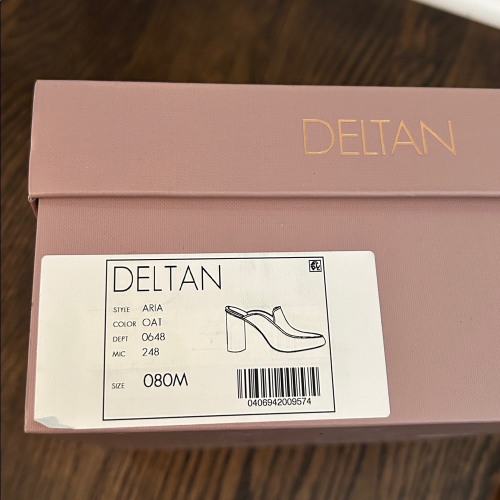 Deltan Houndstooth Mules - Picture 8 of 9